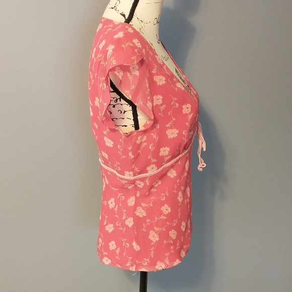 Ann Taylor Pink Flutter Sleeve Blouse with Tie Front - Picture 3 of 8